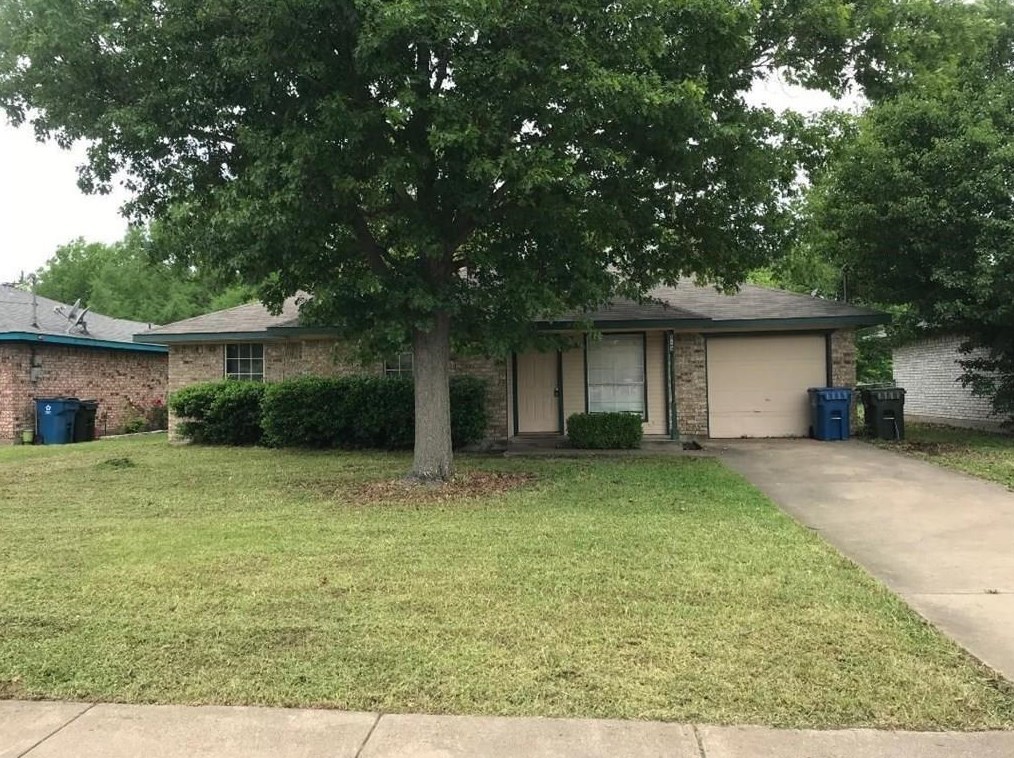 815 Thedford Rd, Seagoville, TX 75159