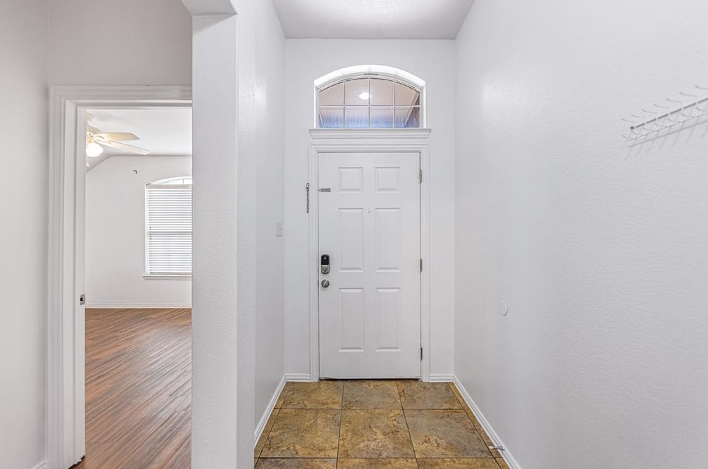 744 Hemlock Trl, Fort Worth, TX 76131