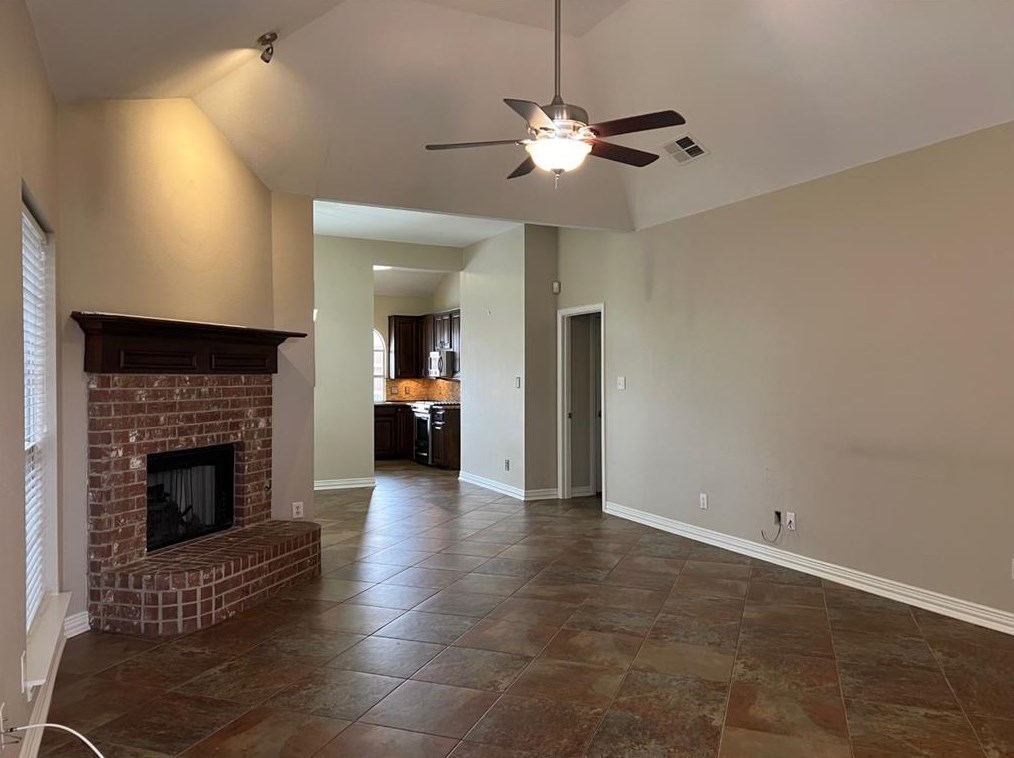 1460 Apenzell Ln, Lewisville, TX 75067