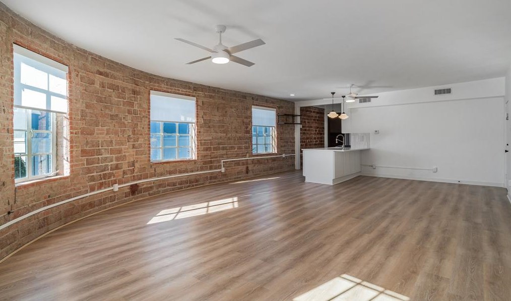 1402 Mccoy St, Dallas, TX 75204