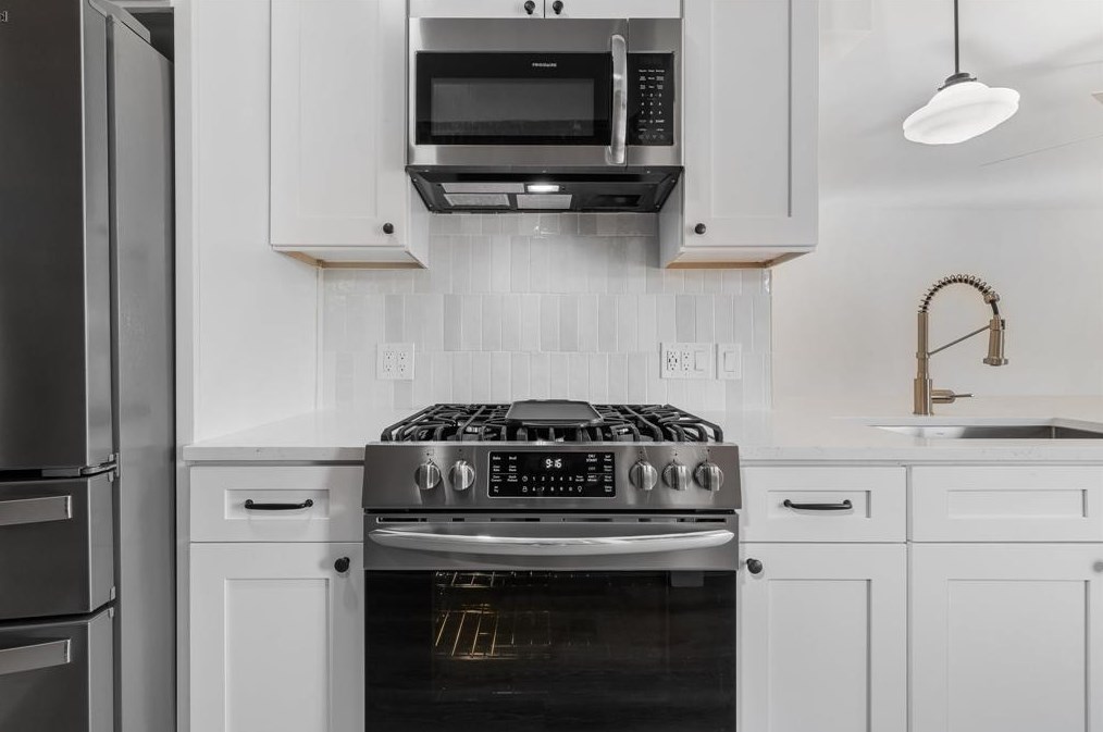 1402 Mccoy St, Dallas TX  75204-5404 exterior