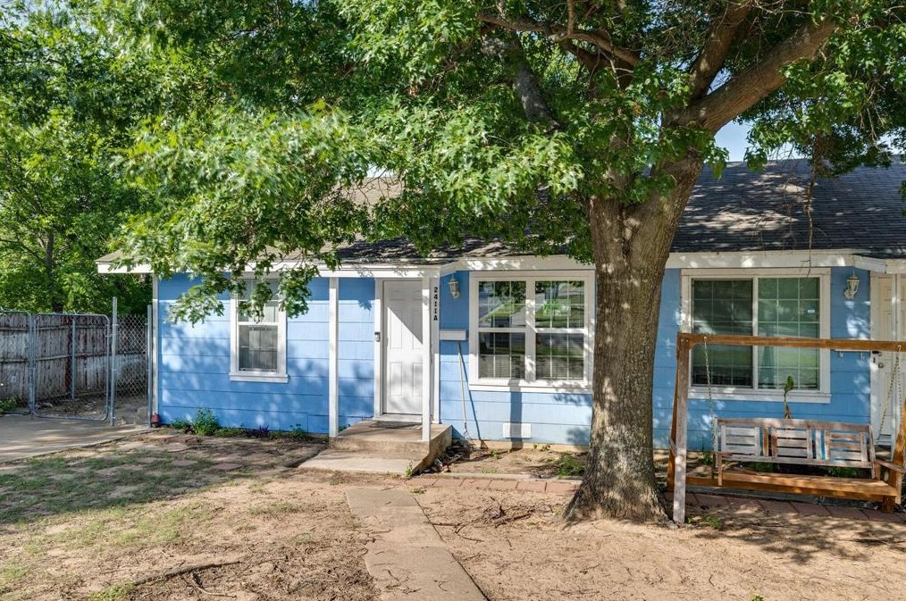 2411 Nw 21st St, Fort Worth, TX 76106