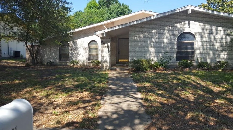 5701 Excalibur Dr, Garland, TX 75044