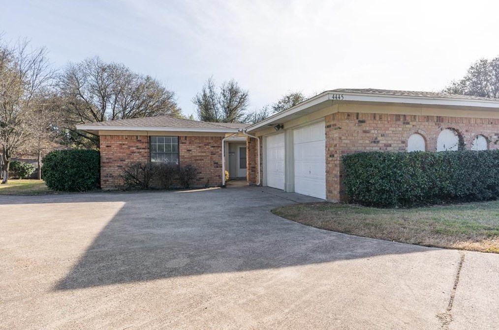 4445 Altamesa Blvd, Fort Worth, TX 76133