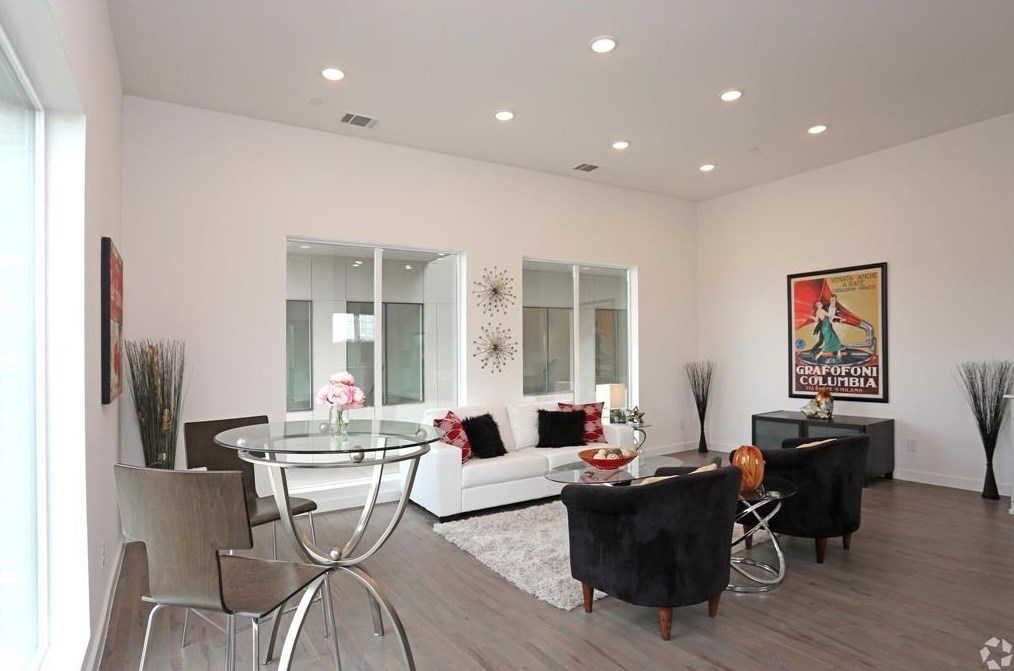 5002 San Jacinto St, Dallas, TX 75206