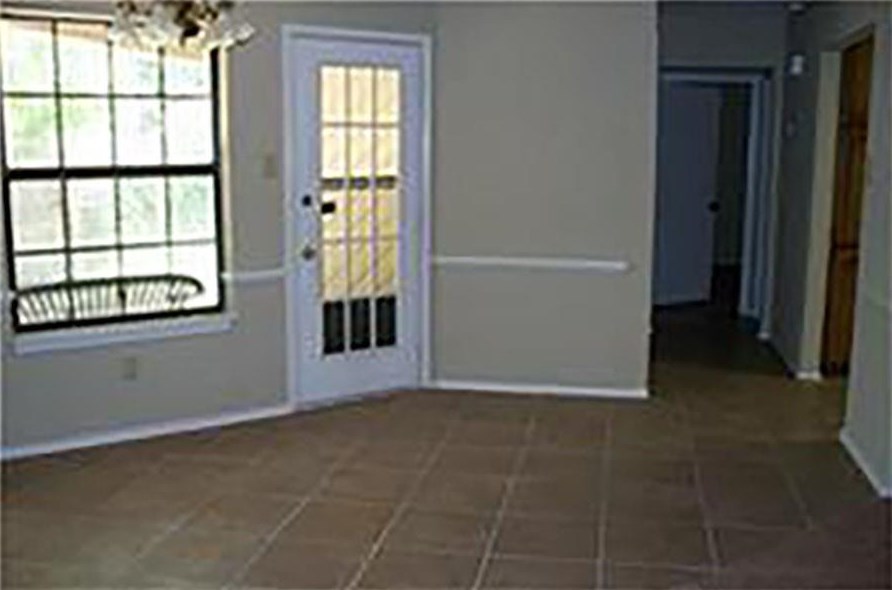 2327 Woodmont Trl, Fort Worth, TX 76133