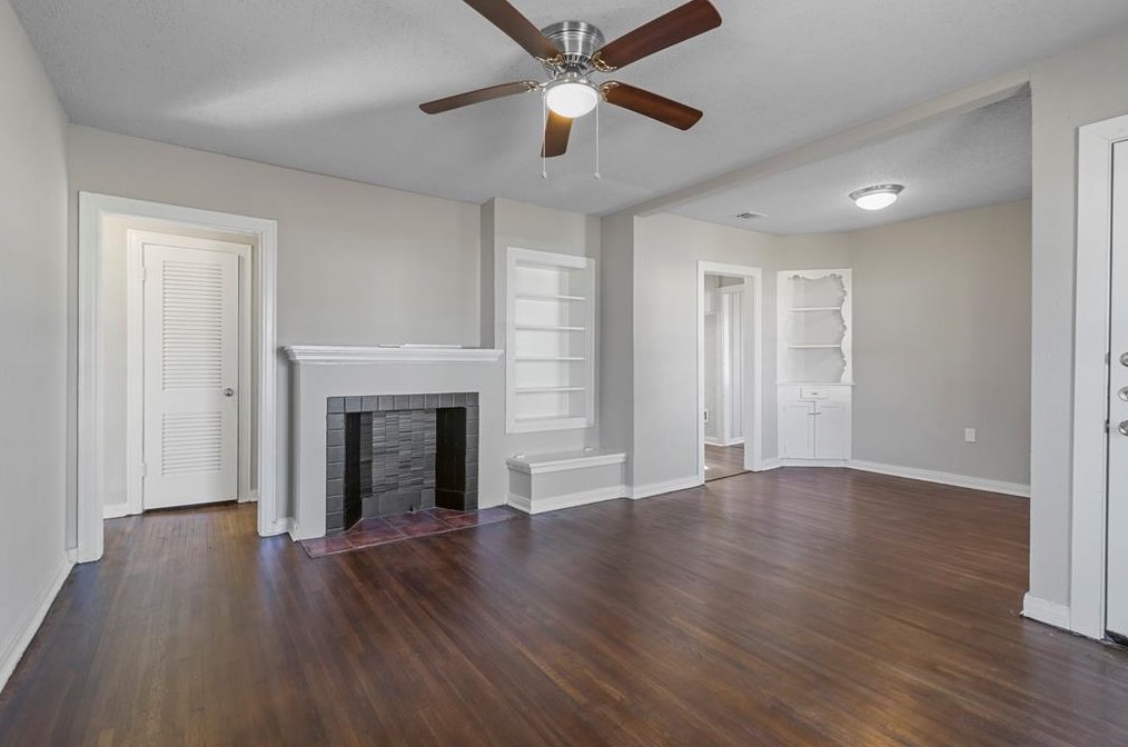 2613 Easter Ave, Dallas, TX 75216