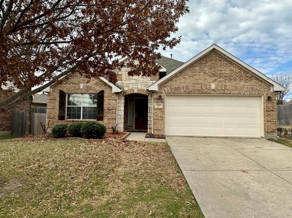 808 Horizon Ridge Cir, Oak Point, TX 75068