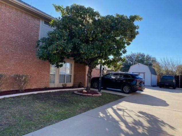 2074 Kamla Rd, Lewisville, TX 75067