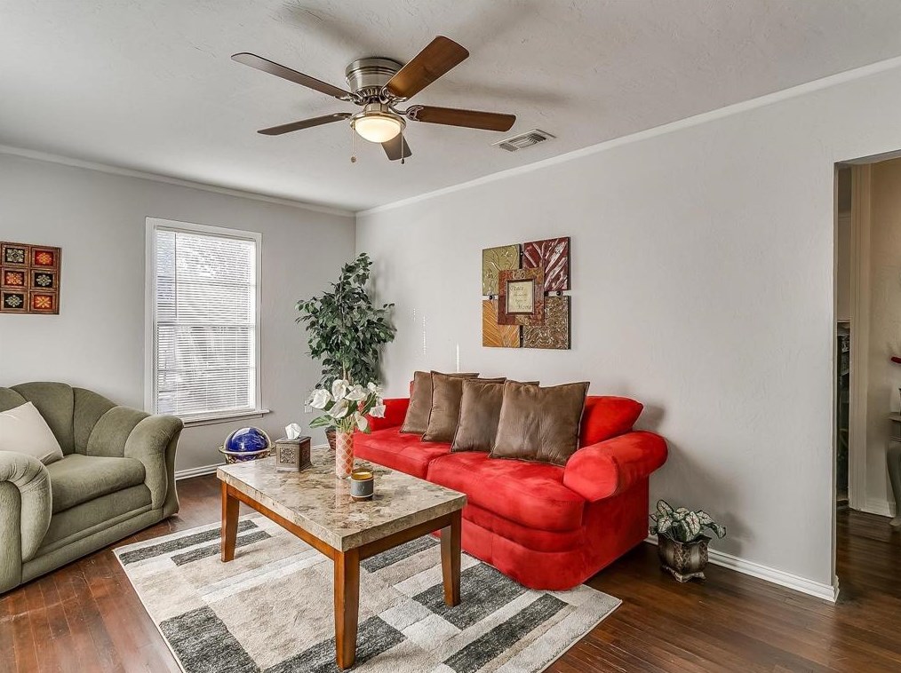 8330 Redonda St, Fort Worth, TX 76108