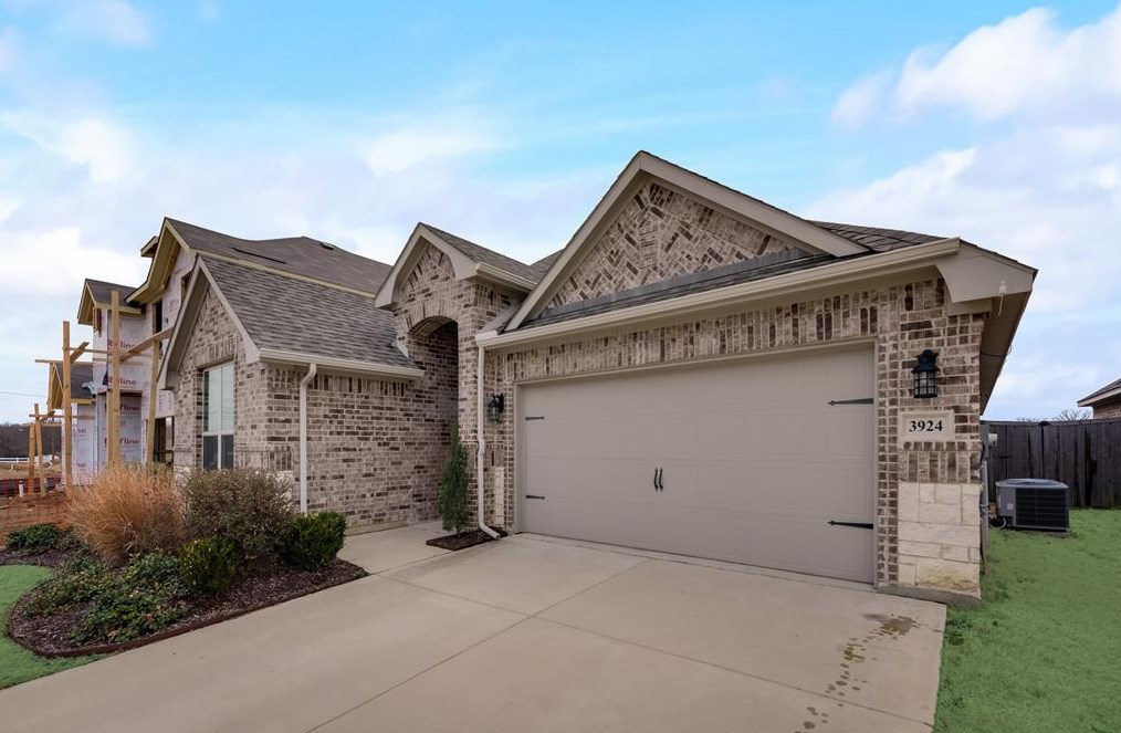 3924 Madison Ln, Denton, TX 76208