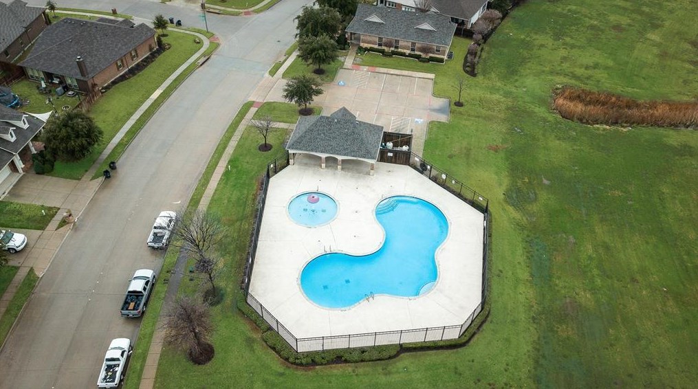 10933 Irish Glen Trl, Haslet, TX 76052