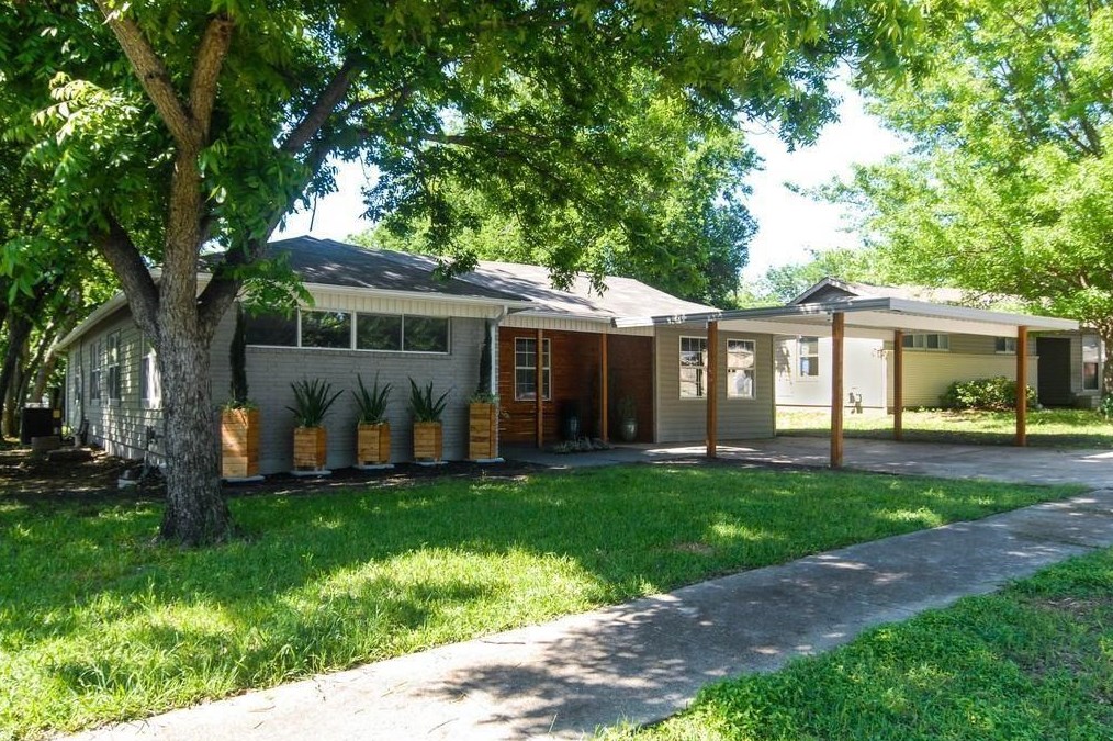 4804 Stephanie Dr, Fort Worth, TX 76117