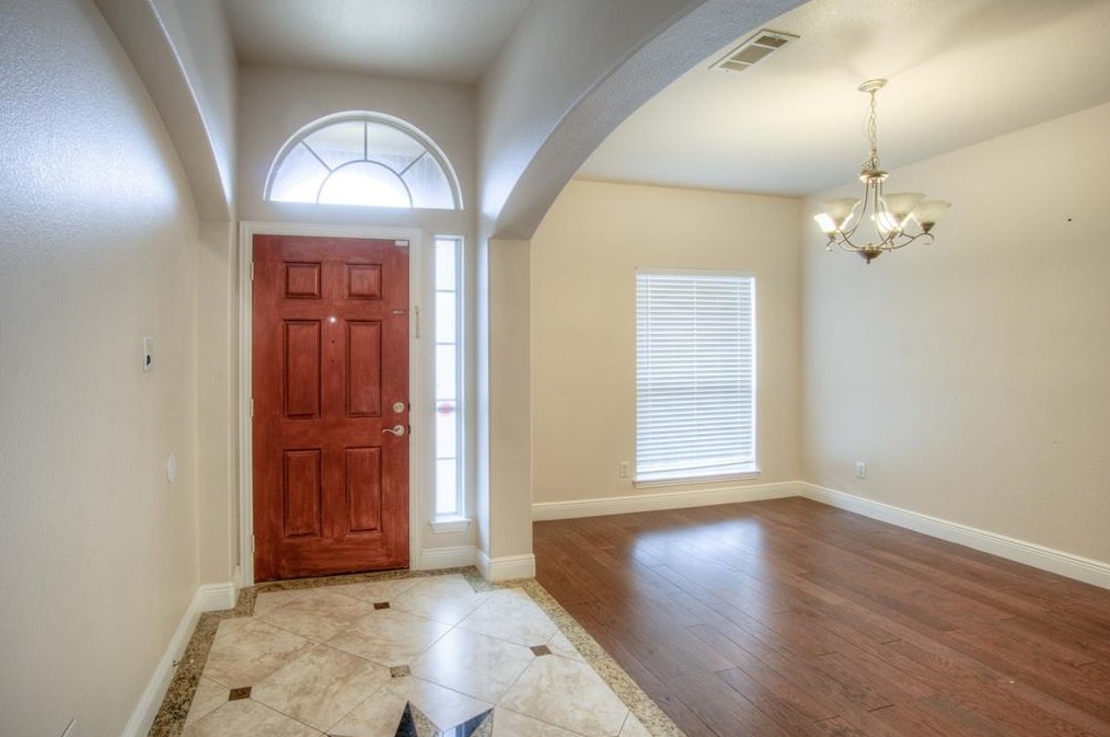 2226 River Canyon Ln, Garland, TX 75041