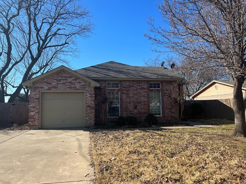 524 S Oran Ave, Cleburne, TX 76031