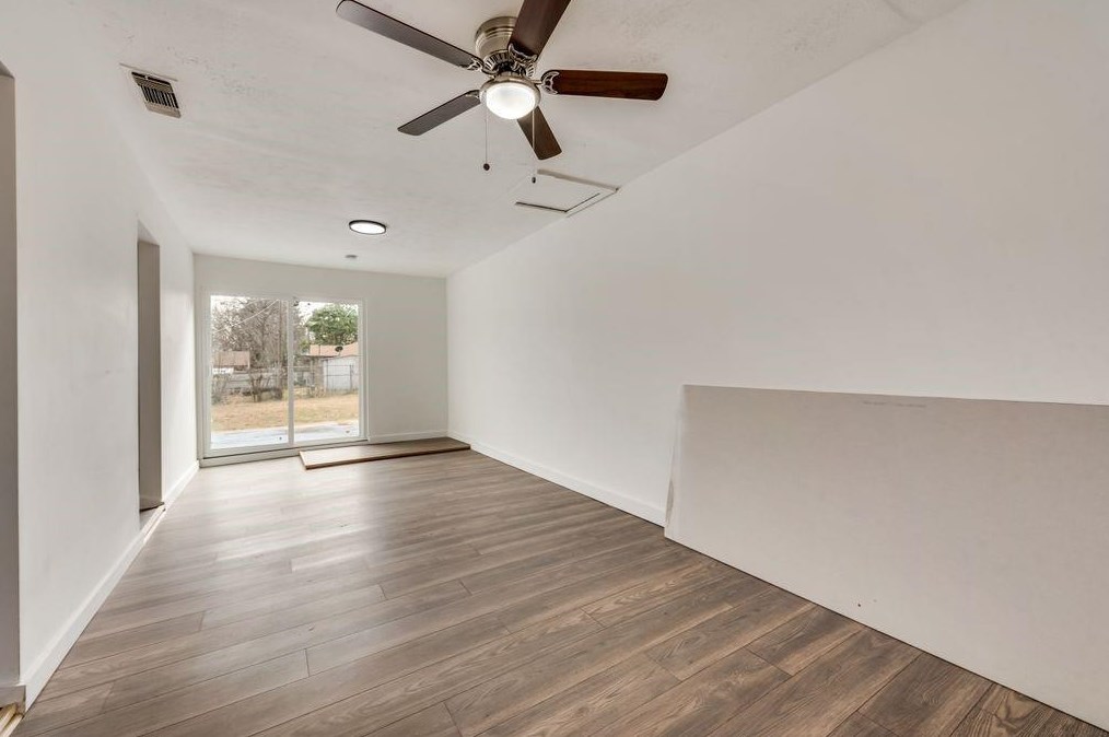 3864 Castle Hills Dr, Dallas, TX 75241
