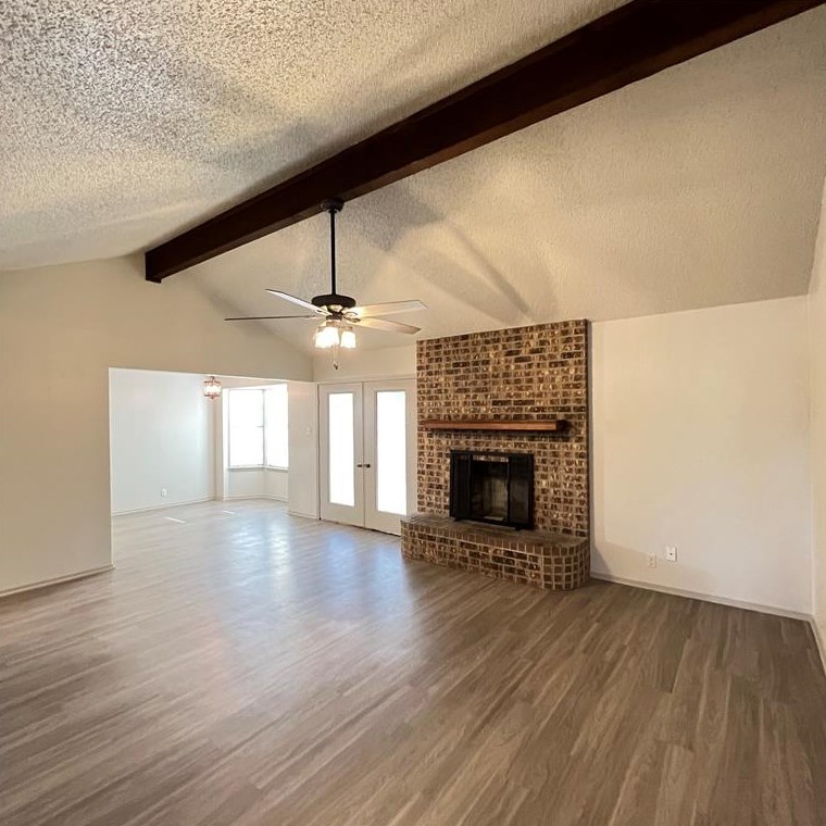 432 Live Oak Ln, Weatherford, TX 76086