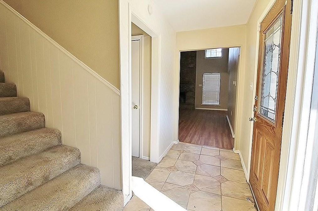 313 Woodhaven Dr, Desoto, TX 75115