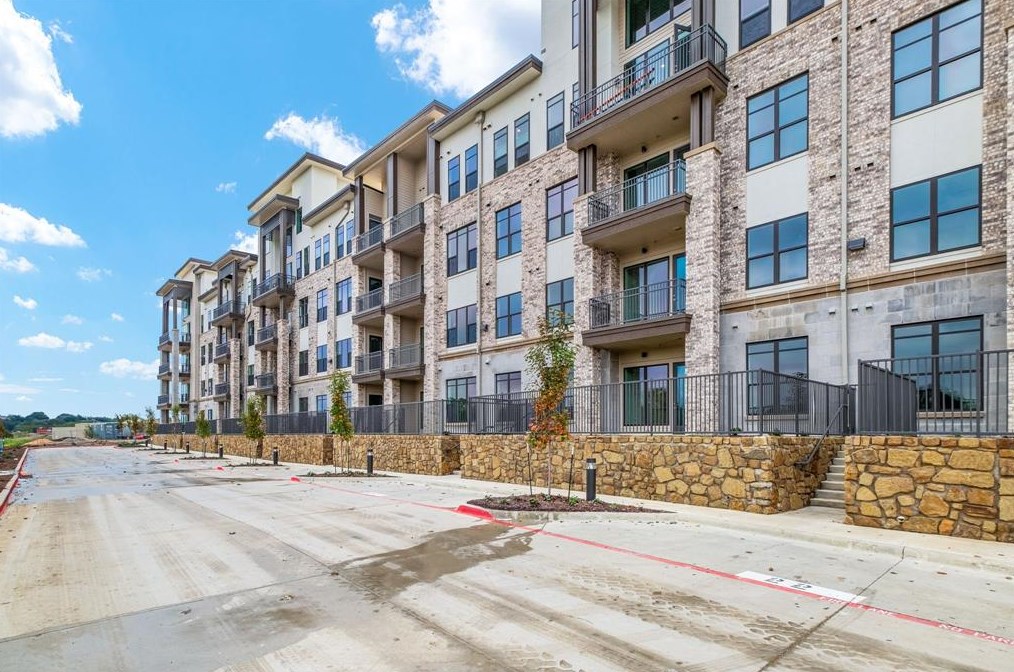 2700 Old Denton Rd #3314, Carrollton, TX 75007