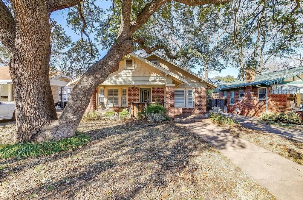 2316 W Magnolia Ave, Fort Worth, TX 76110