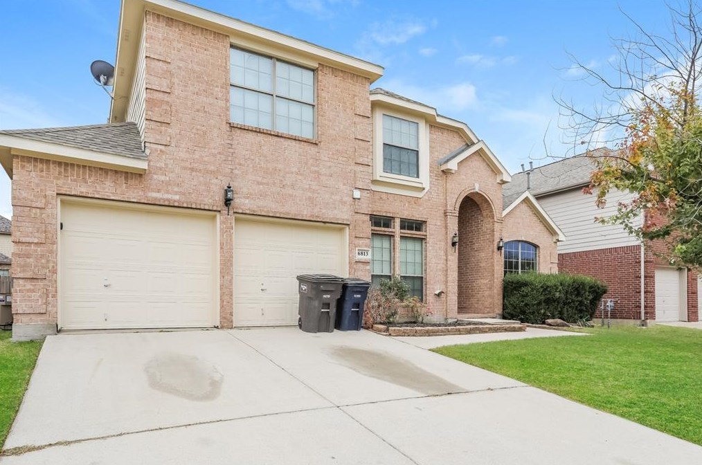 6813 White River Dr, Fort Worth, TX 76179
