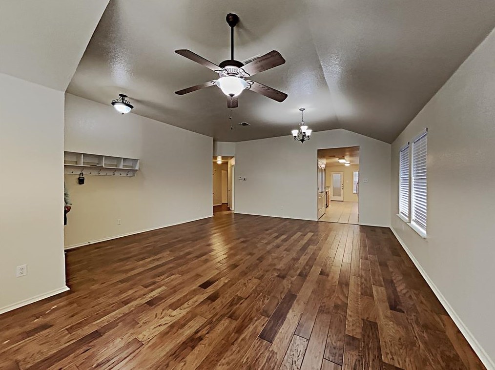 5453 Caribou Ridge Dr, Fort Worth, TX 76137