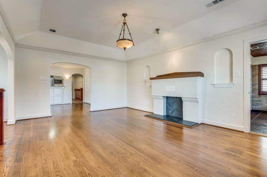 846 N Clinton Ave, Dallas, TX 75208