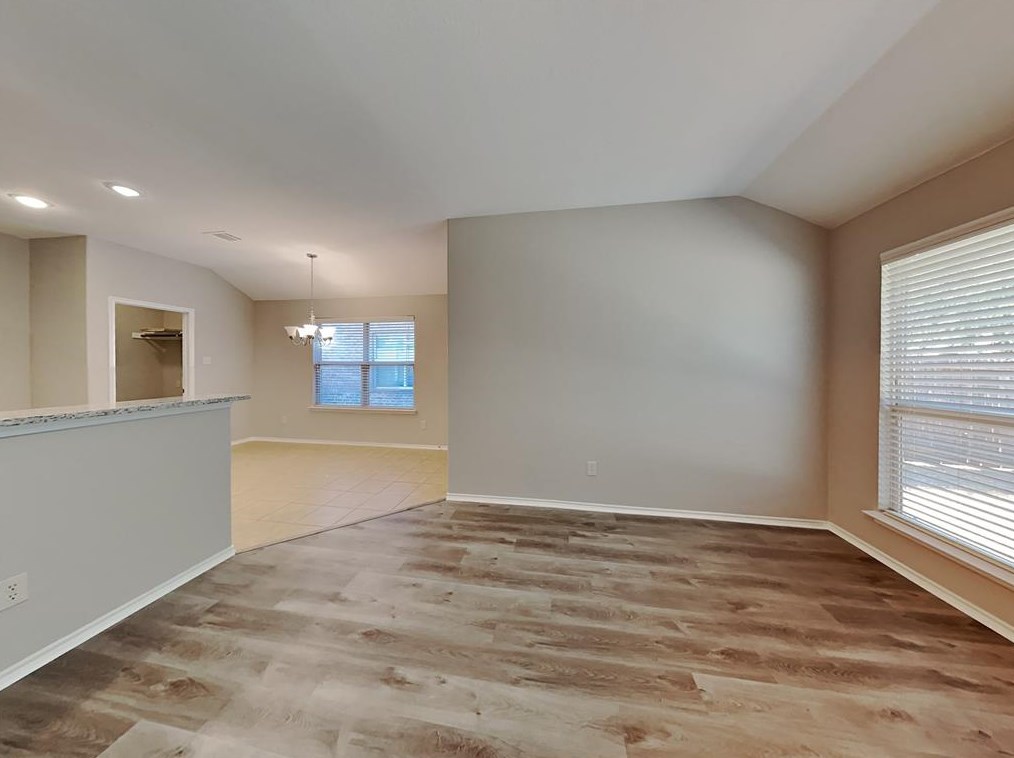 1812 Fairbanks Dr, Princeton, TX 75407
