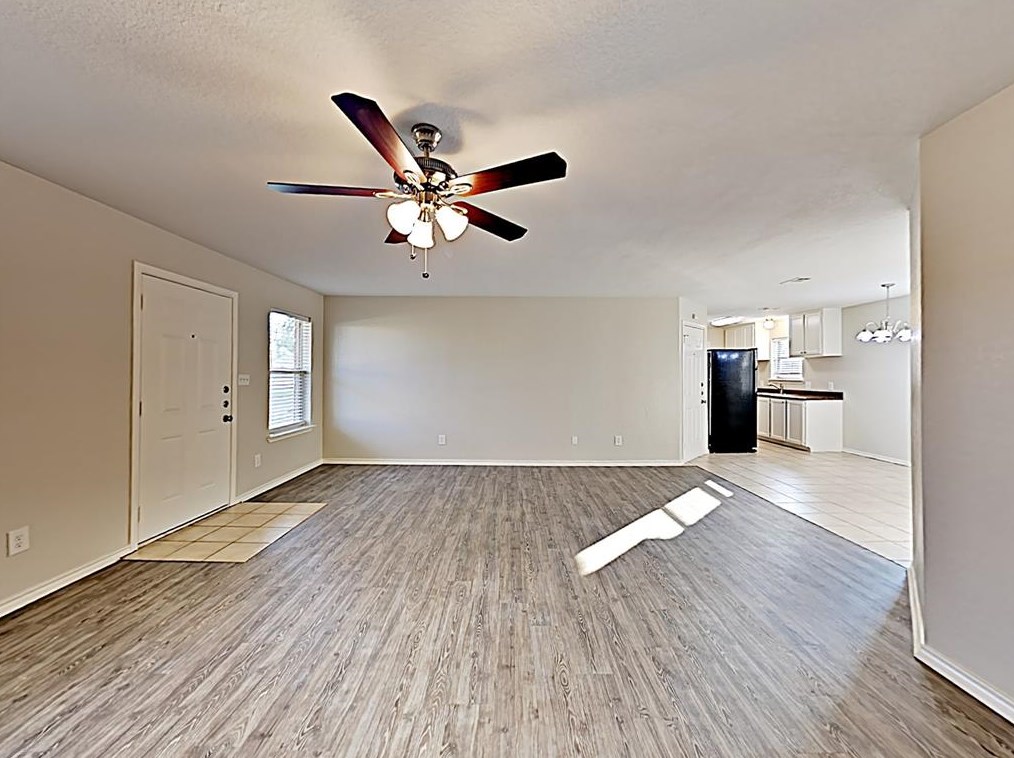 4303 Sheldon Dr, Granbury, TX 76049