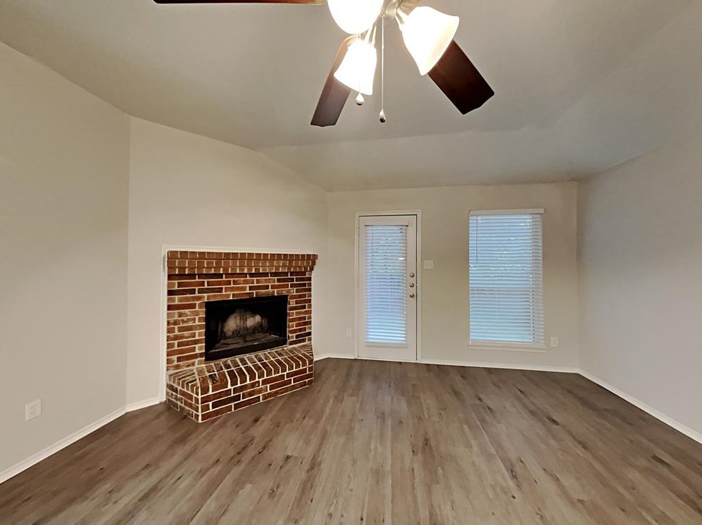 743 Lentisco Dr, Lancaster, TX 75146
