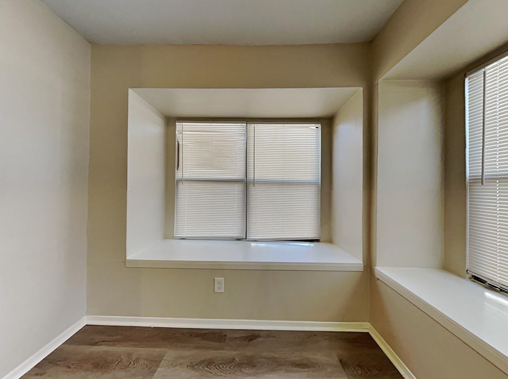 711 Darnel Dr, Mesquite TX  75149-5327 exterior