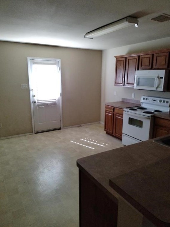 1618 Sax Leigh Dr, Dallas, TX 75241