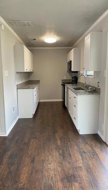 1719 W Washington St, Denison, TX 75020