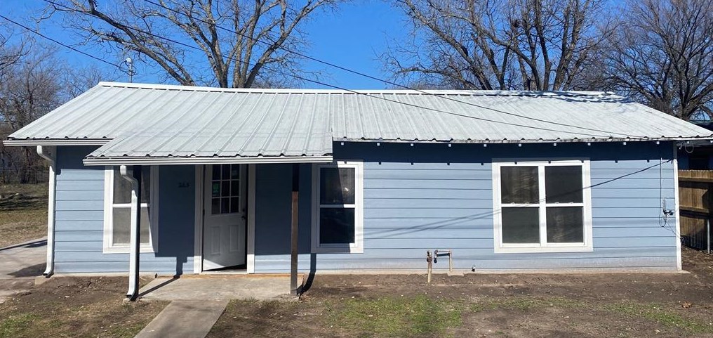 265 W Shirley St, Stephenville, TX 76401
