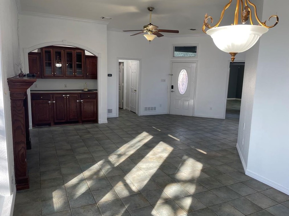 604 N Chattey Rd, Desoto, TX 75115