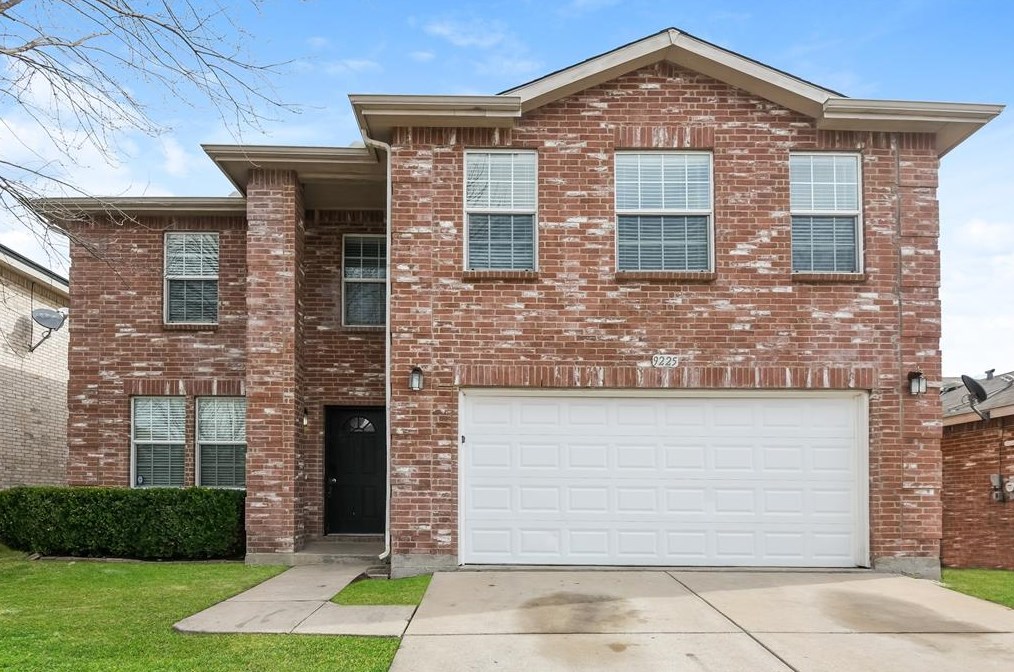 9225 Cheswick Dr, Fort Worth, TX 76123