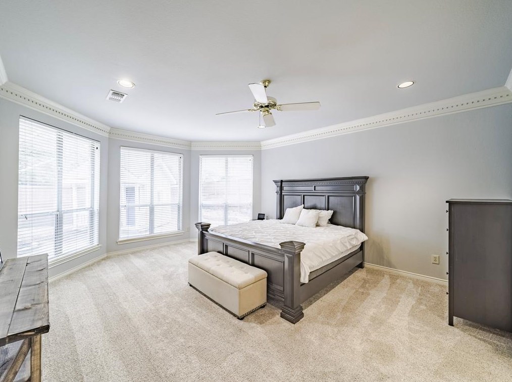 1209 Hl Crk Dr, Mckinney TX  75070-5231 exterior