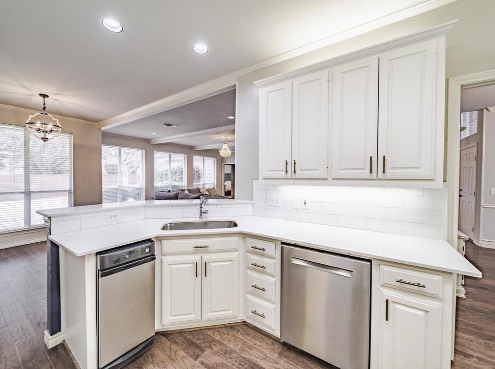 1209 Hl Crk Dr, Mckinney TX  75070-5231 exterior