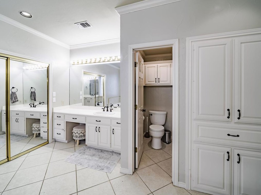 1209 Hl Crk Dr, Mckinney TX  75070-5231 exterior