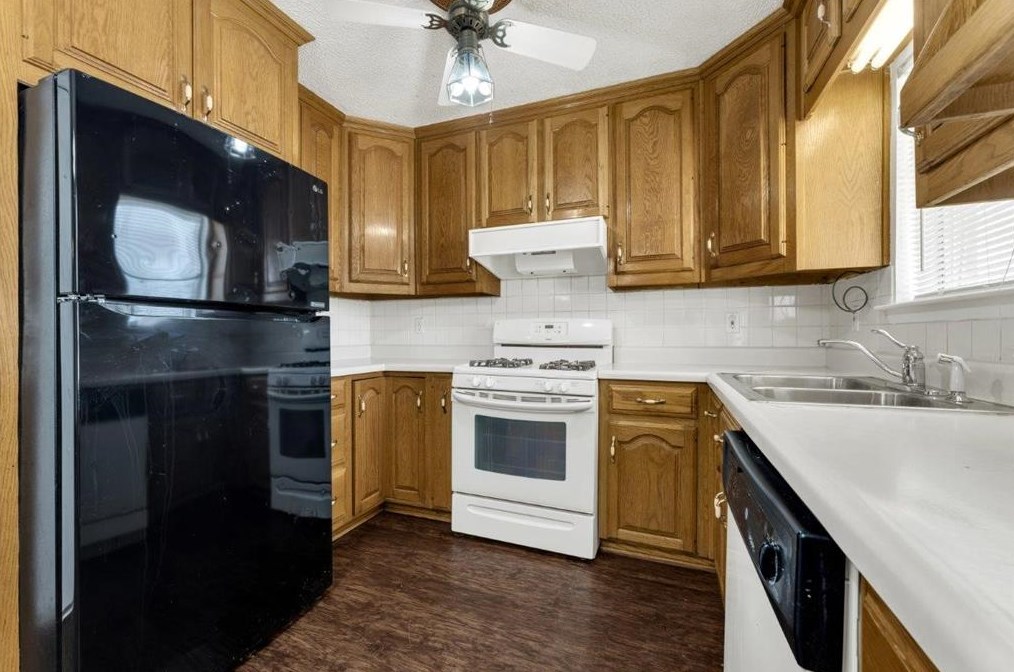 1419 Rancho Dr, Mesquite TX  75149-6019 exterior