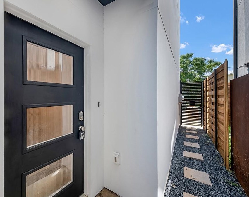 154 S Cisco St, Dallas, TX 75226
