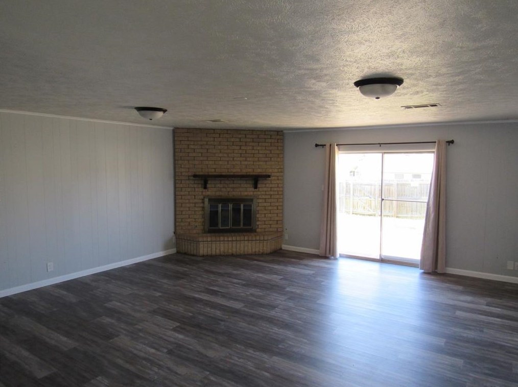 1914 Westwood Dr, Denton, TX 76205