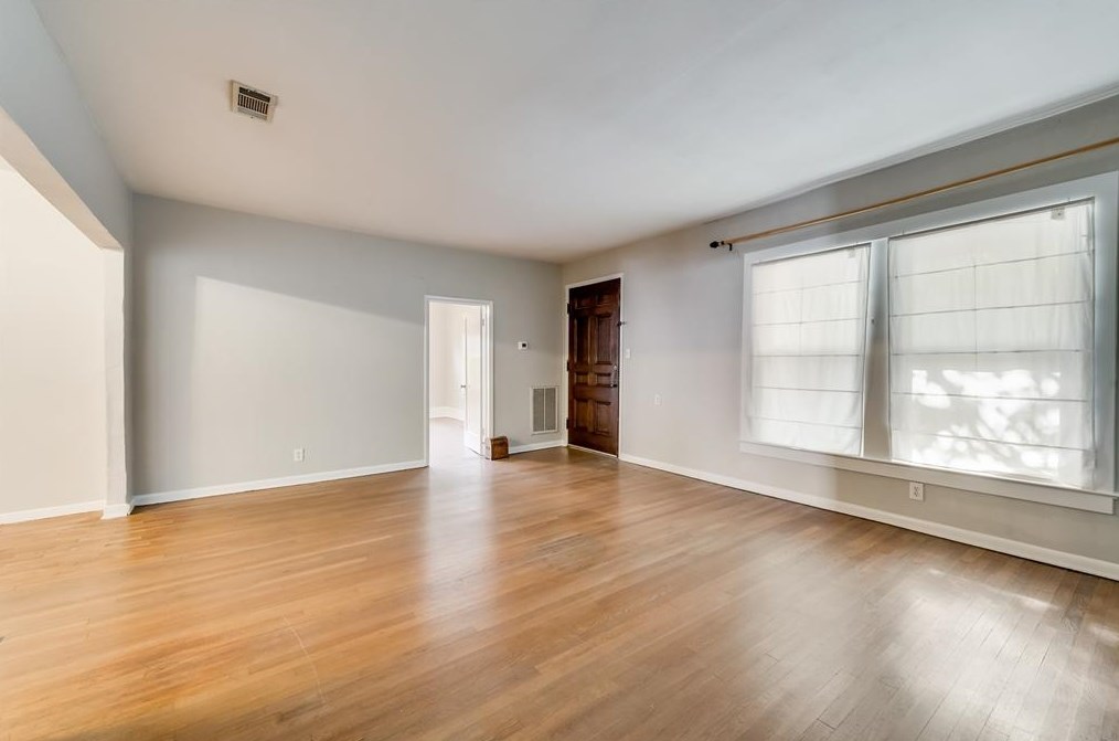 5303 Willis Ave, Dallas TX  75206-6434 exterior