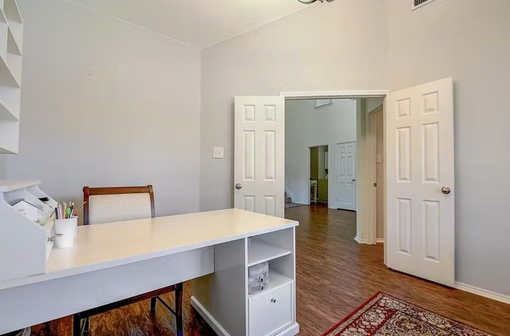 9102 Lochgreen Ln, Rowlett, TX 75089