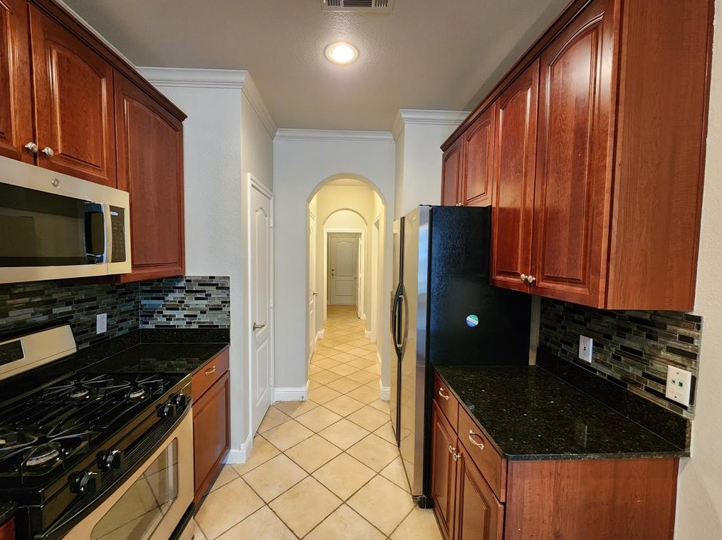 609 Rosemead Dr, Euless, TX 76039