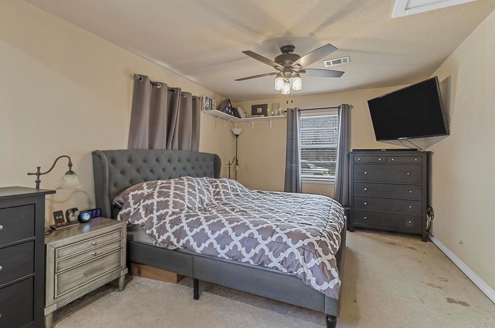 1115 Casa Dr, Mesquite TX  75149-5225 exterior