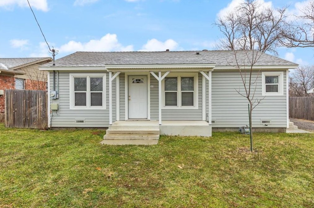 306 W 4th St, Justin, TX 76247