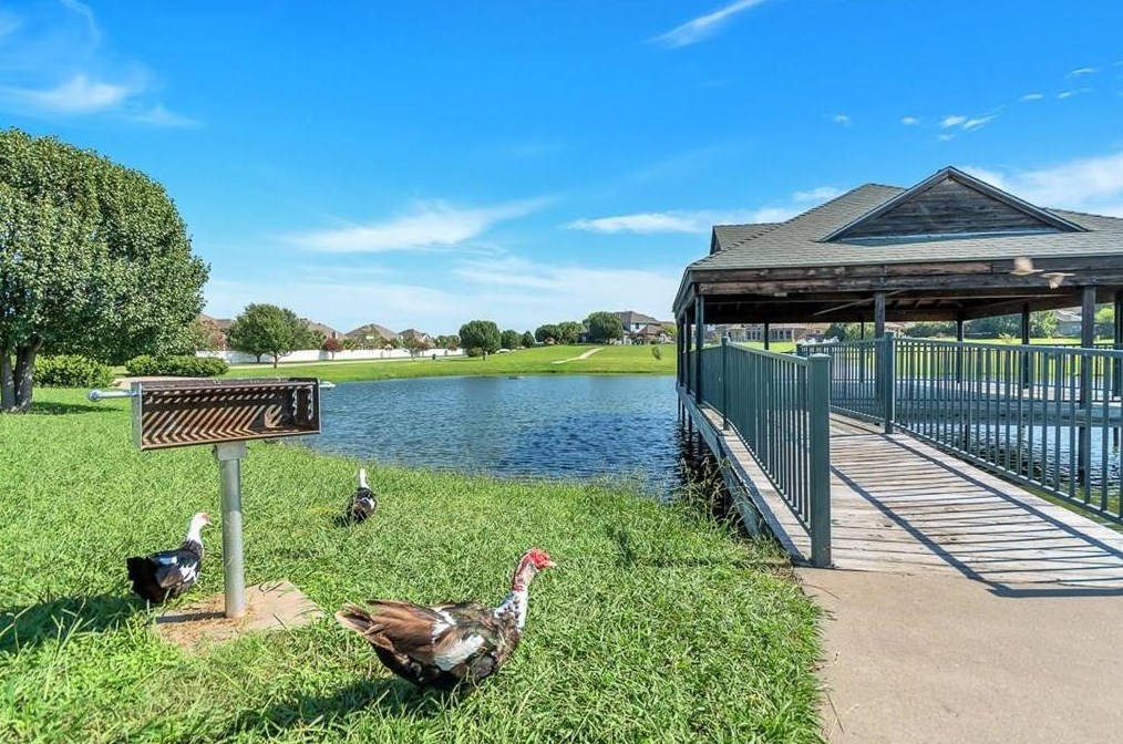 7100 Brekenridge Dr, Fort Worth, TX 76179