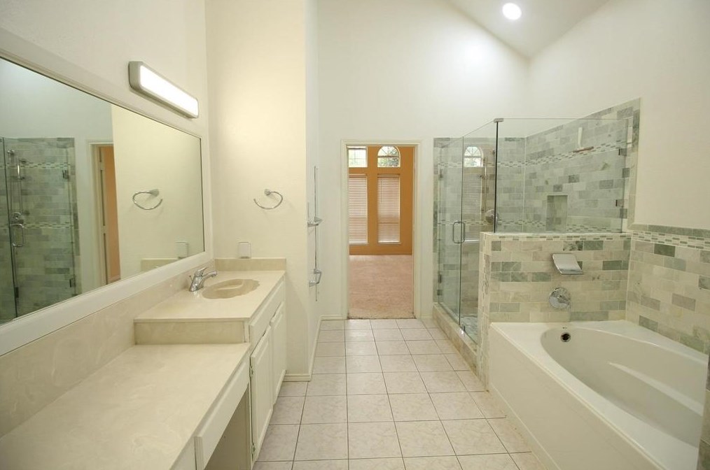 535 Village Green Dr, Coppell TX  75019-5631 exterior