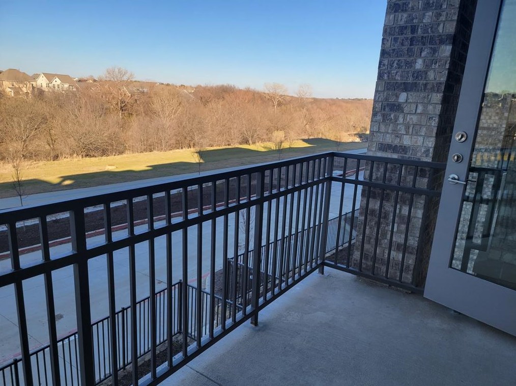 2700 Old Denton Rd #2222, Carrollton, TX 75007